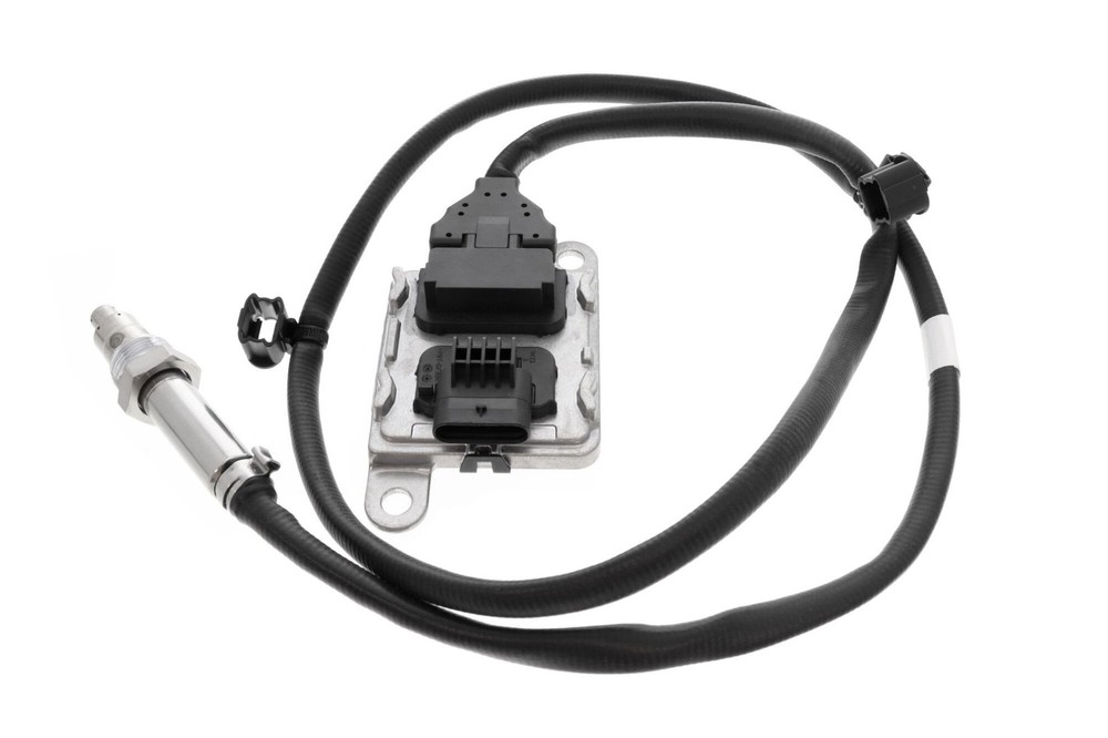 VEMO NOx Sensor, urea injection V52-72-0385