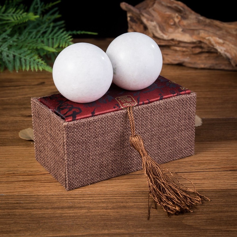White Marble Stone Chinese Healthy Exercise Massage Baoding Balls