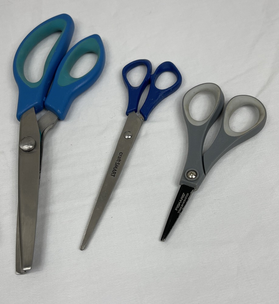 Lot of 5 Craft Scissors