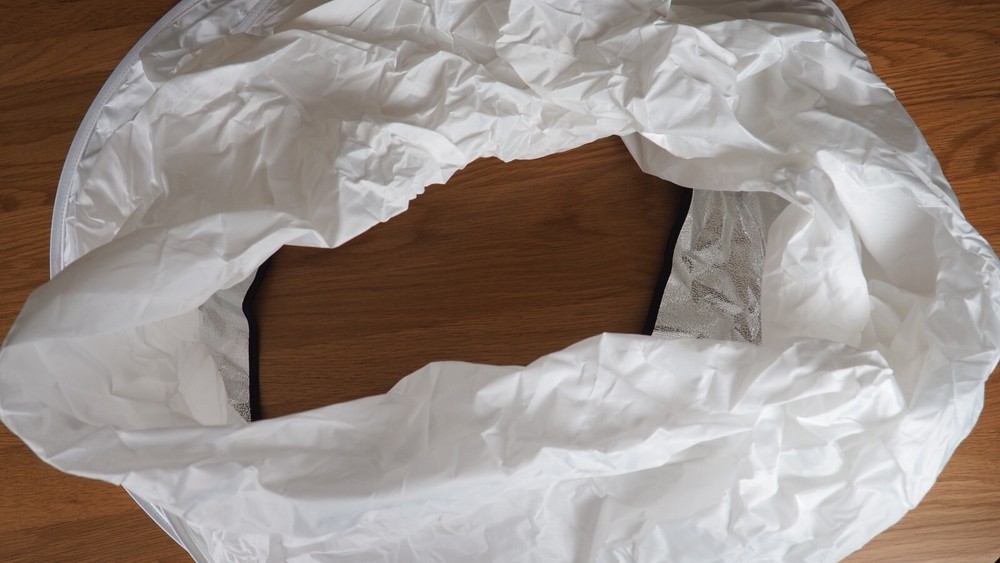 iLEDGear 24 x 36 Folding Space Light Diffuser for LED Video Lights (Barely Used)