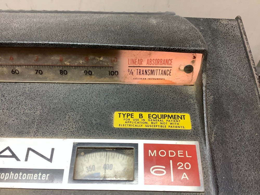 Coleman Junior II A Model 6/20A Linear Absorbance Spectrophotometer