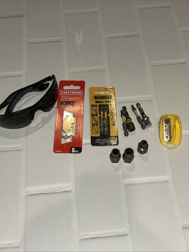 Miscellaneous Small Tool Parts For Tool Box