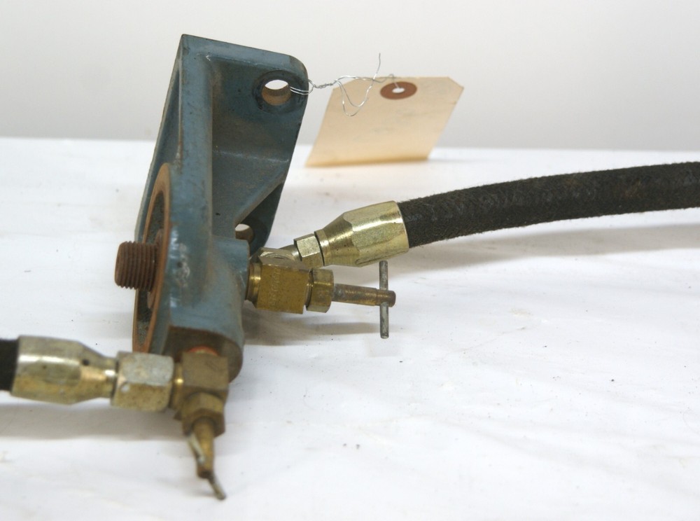 Regulator with Aeroquip Hoses 9857
