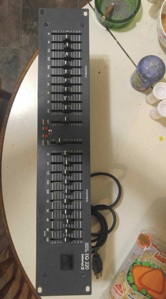 Graphic Equalizer EQ 220 Biamp Systems /Tested/
