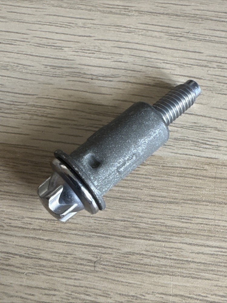 BMW BOLT | P/N - 11128572812