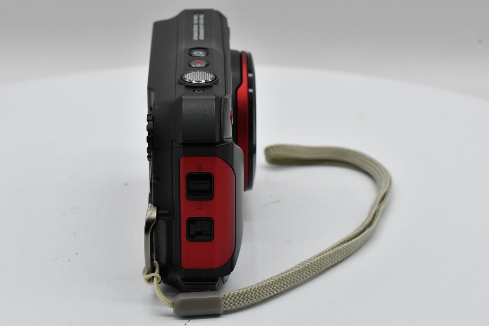 SeaLife DC2000 High Perfermance Underwater Digital Camera