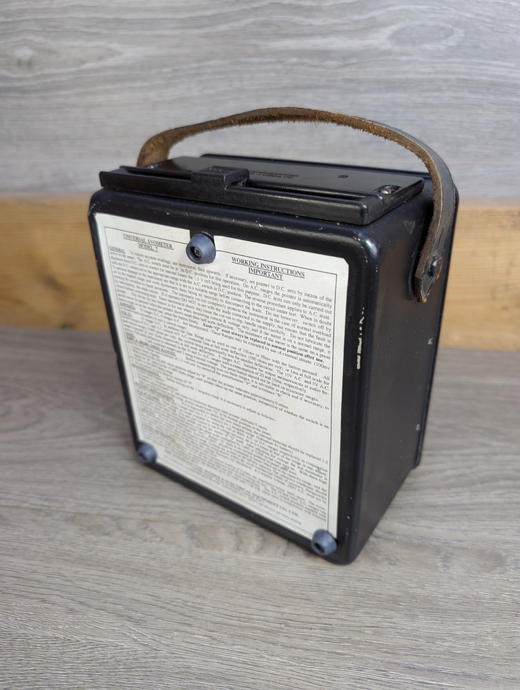 1955 Universal AVOMETER Model 7 Mark 2 AC / DC Multimeter - Unit Only - Untested