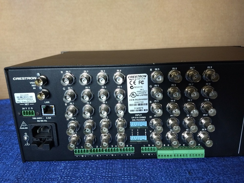 Crestron CEN-RGBHV8X4 Matrix Switcher