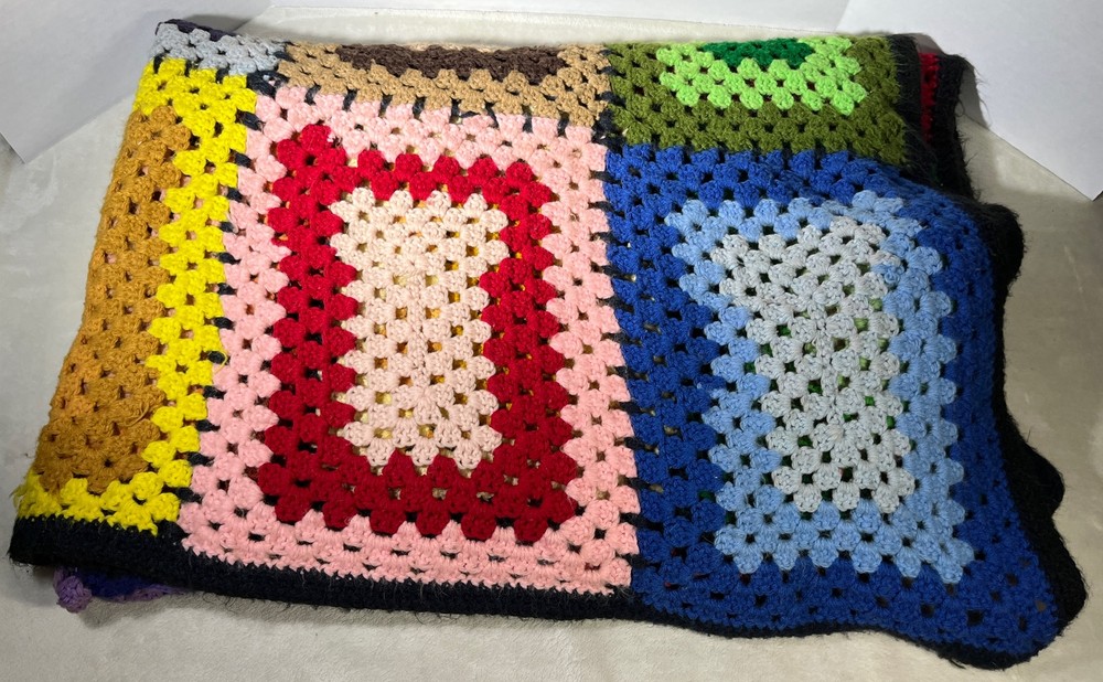 Crochet Afghan Handmade Granny Square Multicolor Sofa Couch Throw Blanket READ