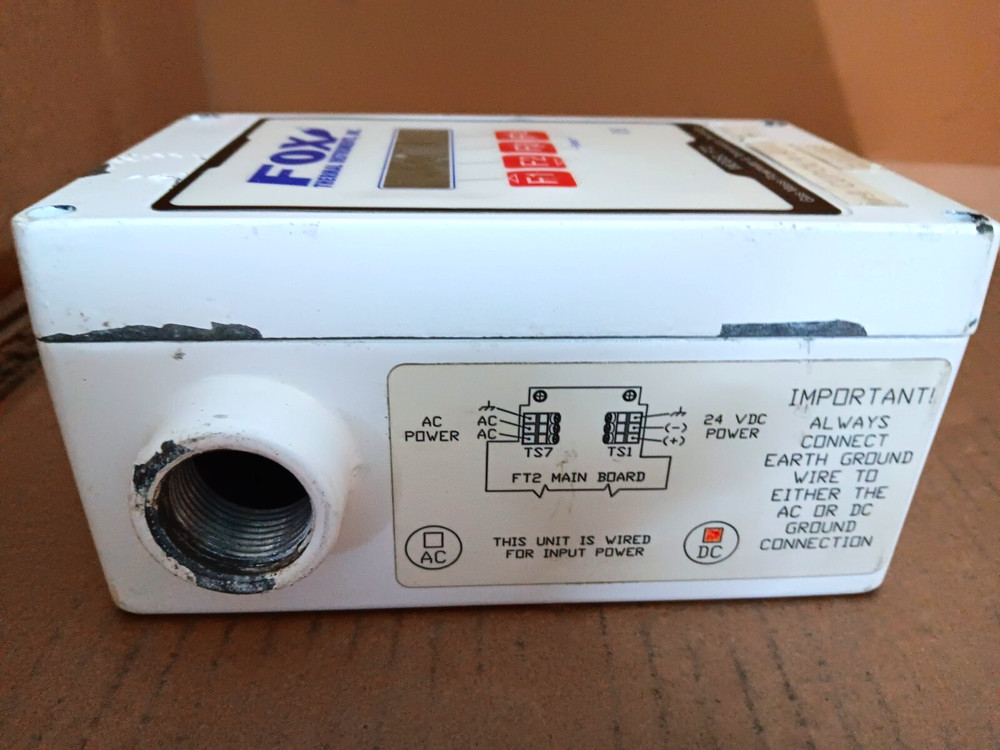 Fox Thermal Instruments Model FT2 Gas mass Flowmeter /Temperature Transmitter
