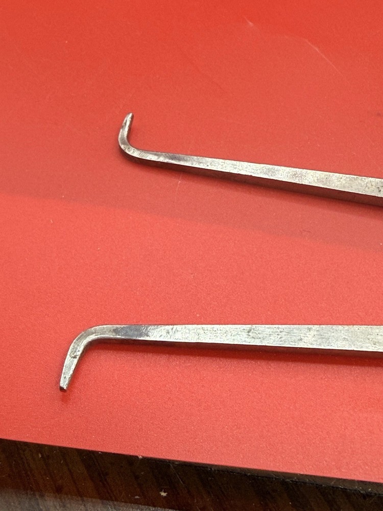 BROWN & SHARPE 810 INSIDE CALIPERS F3