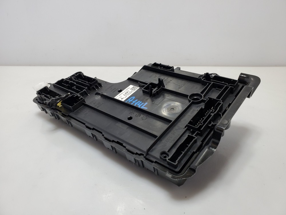 ✅ 20-22 OEM Tesla Model Y Left Driver Side Voltage Body Control Module Unit