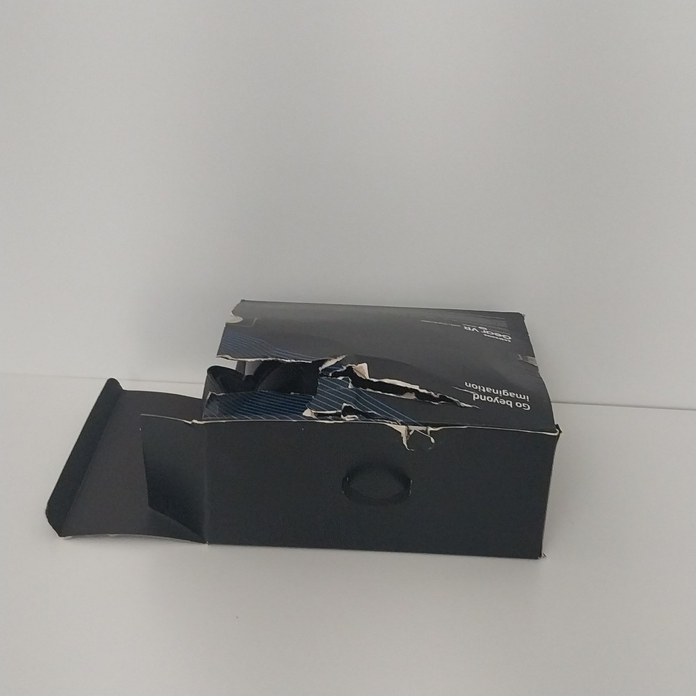 Samsung VR Oculus SM-R324NZAAXAR Goggles with Controller, Open Box-TESTED