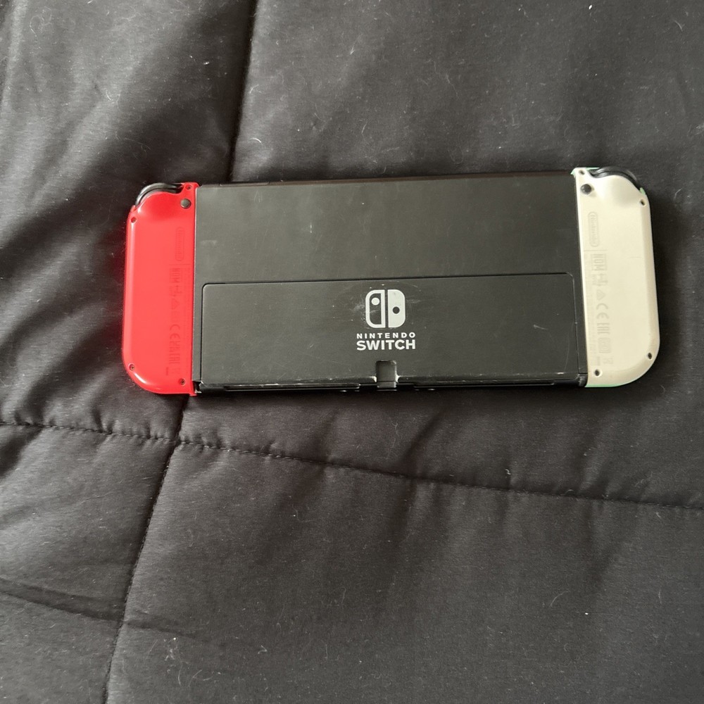 switch oled console With Minecraft