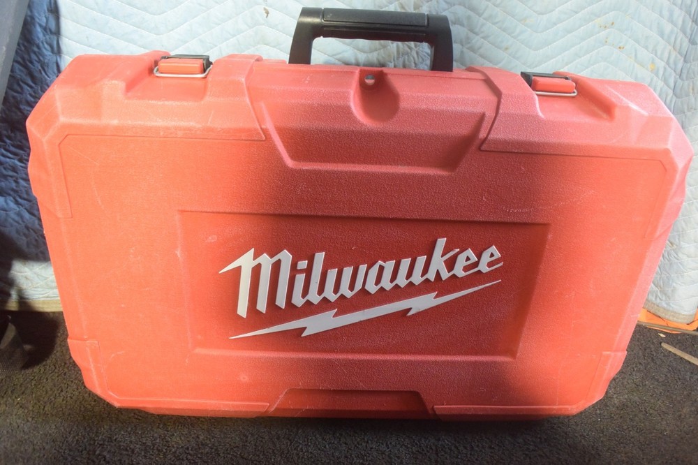 Milwaukee Press 2773-20L Long Throw Press Tool #2