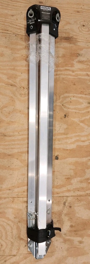 MSA 10102002 Aluminum Workman 8' Tripod