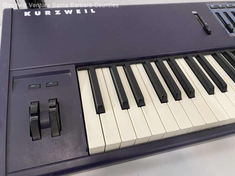 Kurzweil PC2x 88 Weighted Keys Performance Controller Keyboard - Read