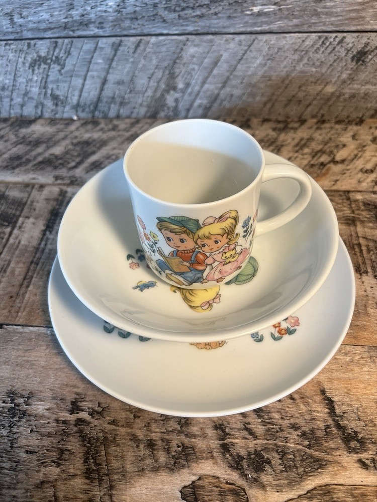 Three Piece Juvenile Set Porcelain Ware Kitchen Decor