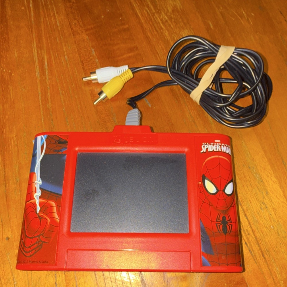 TechnoSource Spider-Man Handheld Electronic Game . TESTED WORKING
