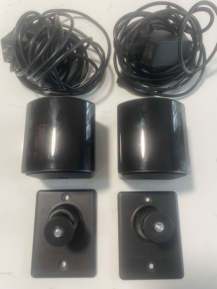 Valve SteamVR Base Station 2.0 (Pair) with power cables