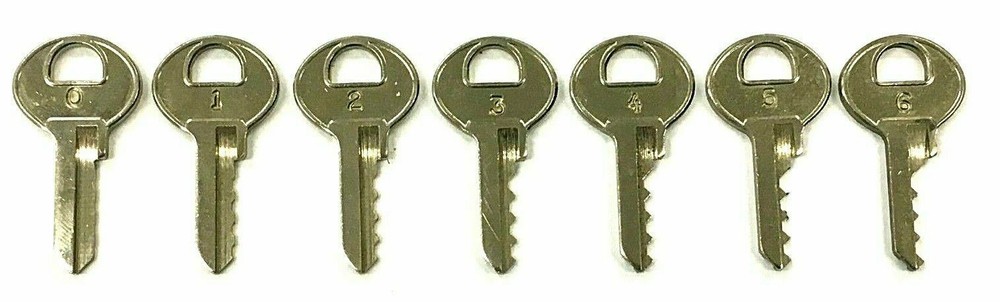 Small Master M2 Space And Depth Keys 4 Cut Blanks HPC C34 Code Card