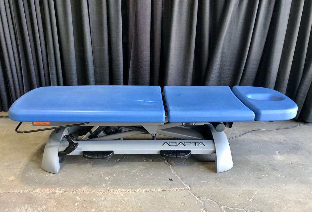 ADAPTA Summit 7 ML 3323 Physical Therapy Table