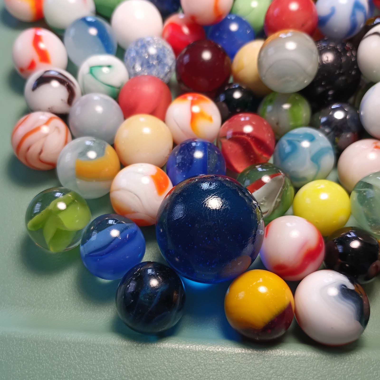 Marble Lot Of 2 Lbs 14 Oz