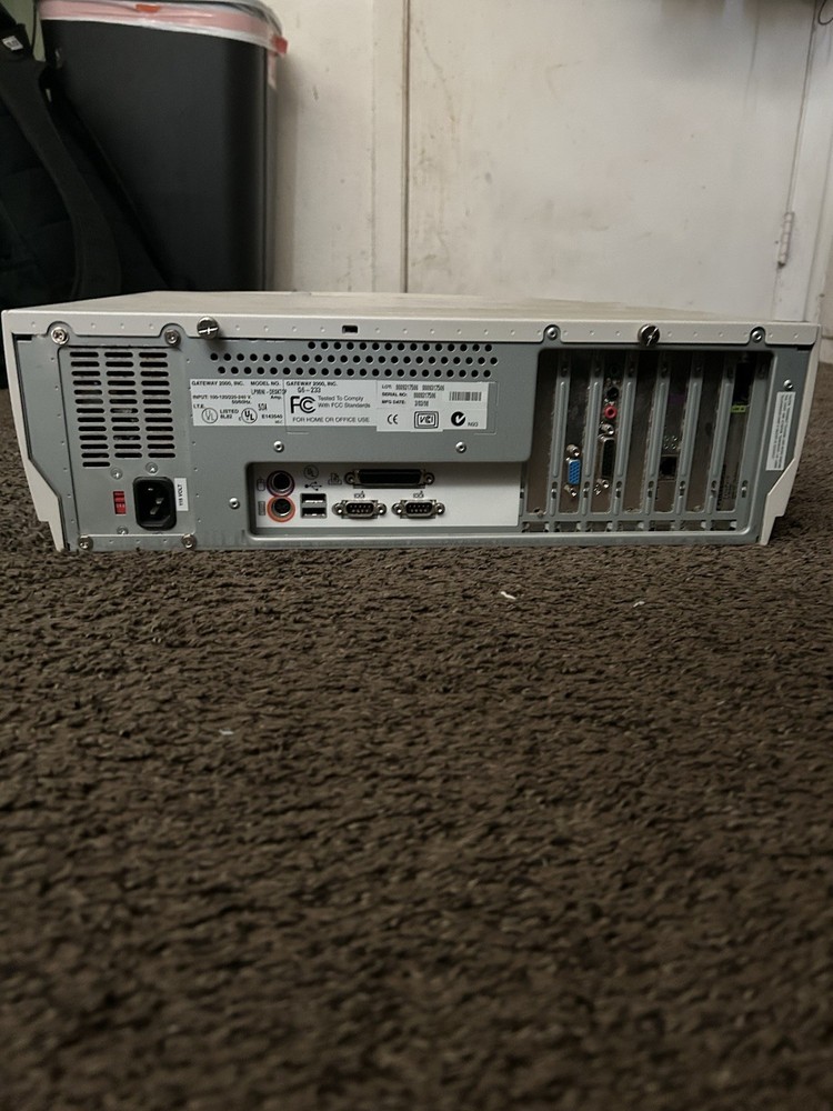 GATEWAY 2000 Vintage 1998 Desktop