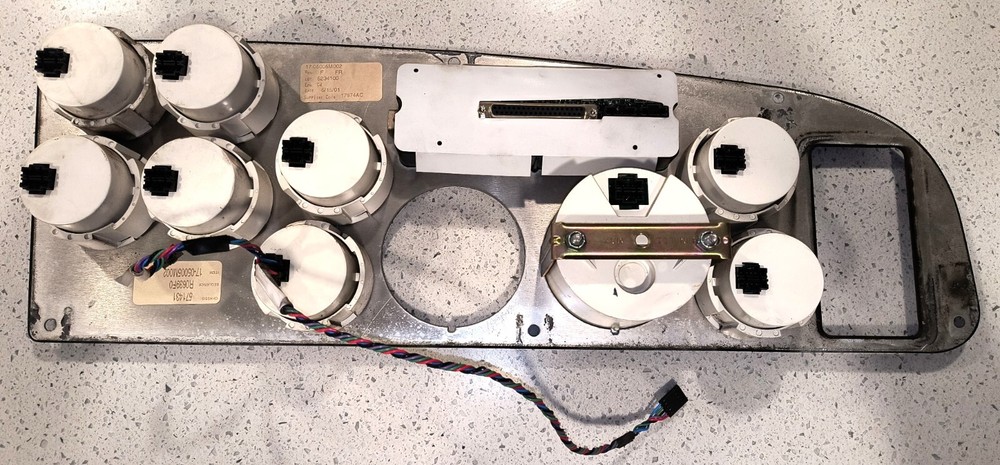 2002 Peterbilt 387 speedometer panel 17-05005M002