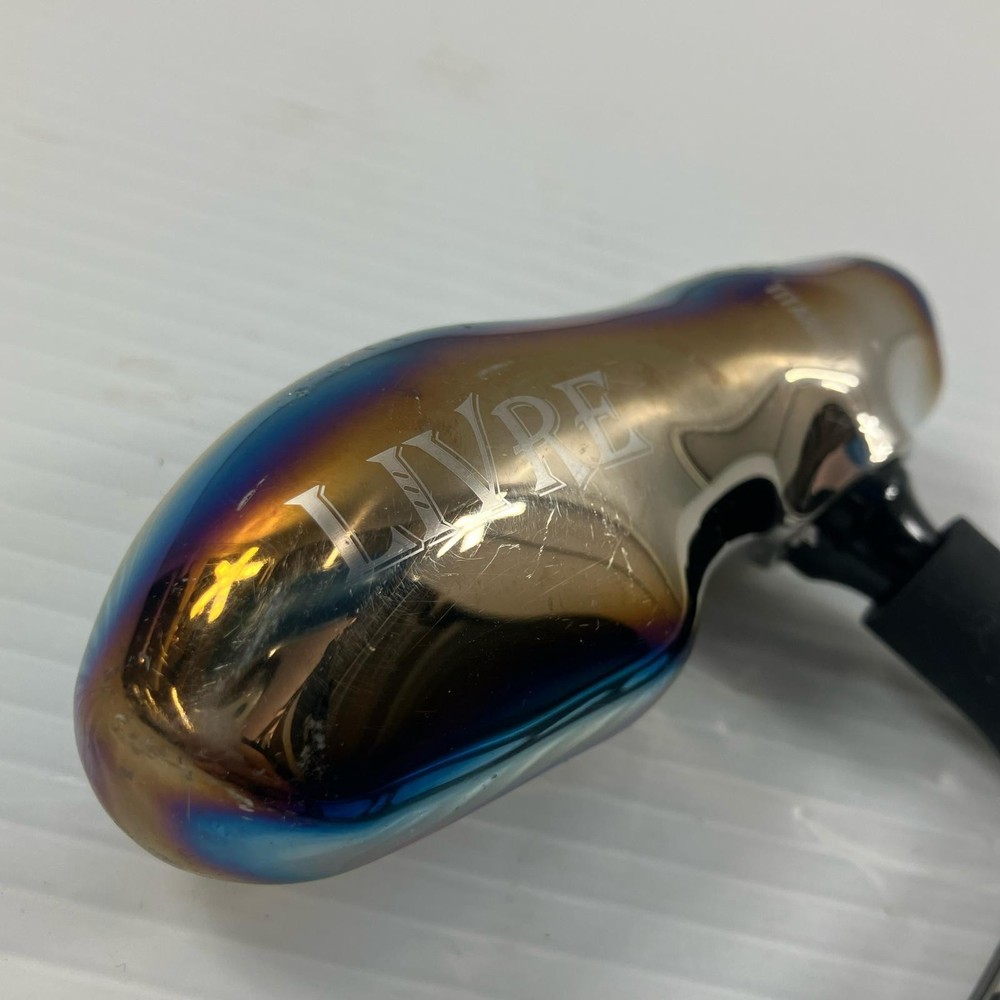 LIVRE Titanium handle