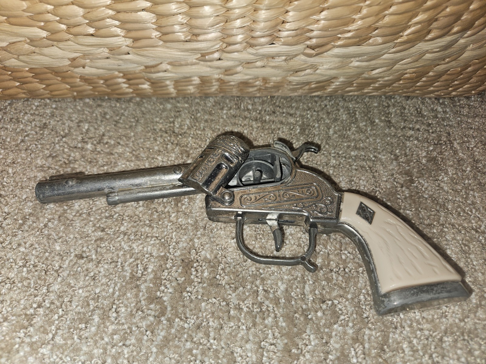 VINTAGE HALCO DIE CAST CAP GUN