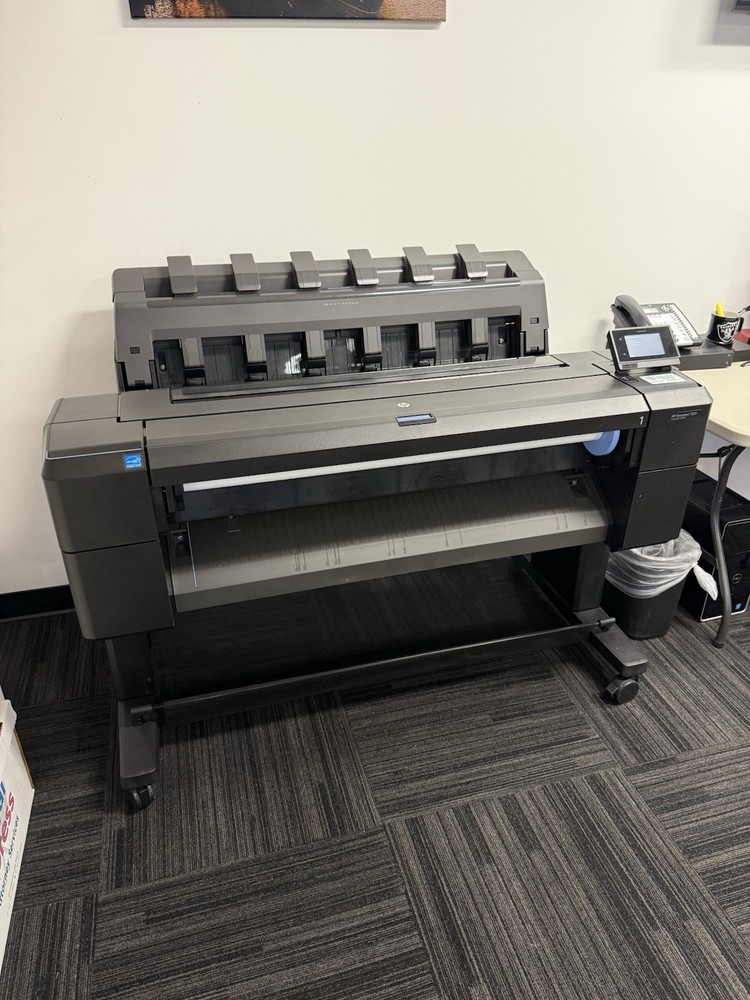 HP Designjet T920 Wide Format Printer Plotter - Free Ohio Delivery