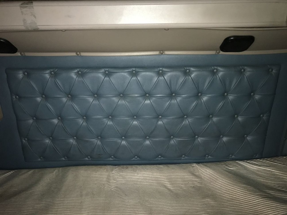International 9200 VINYL BACK WALL Trim/Panel