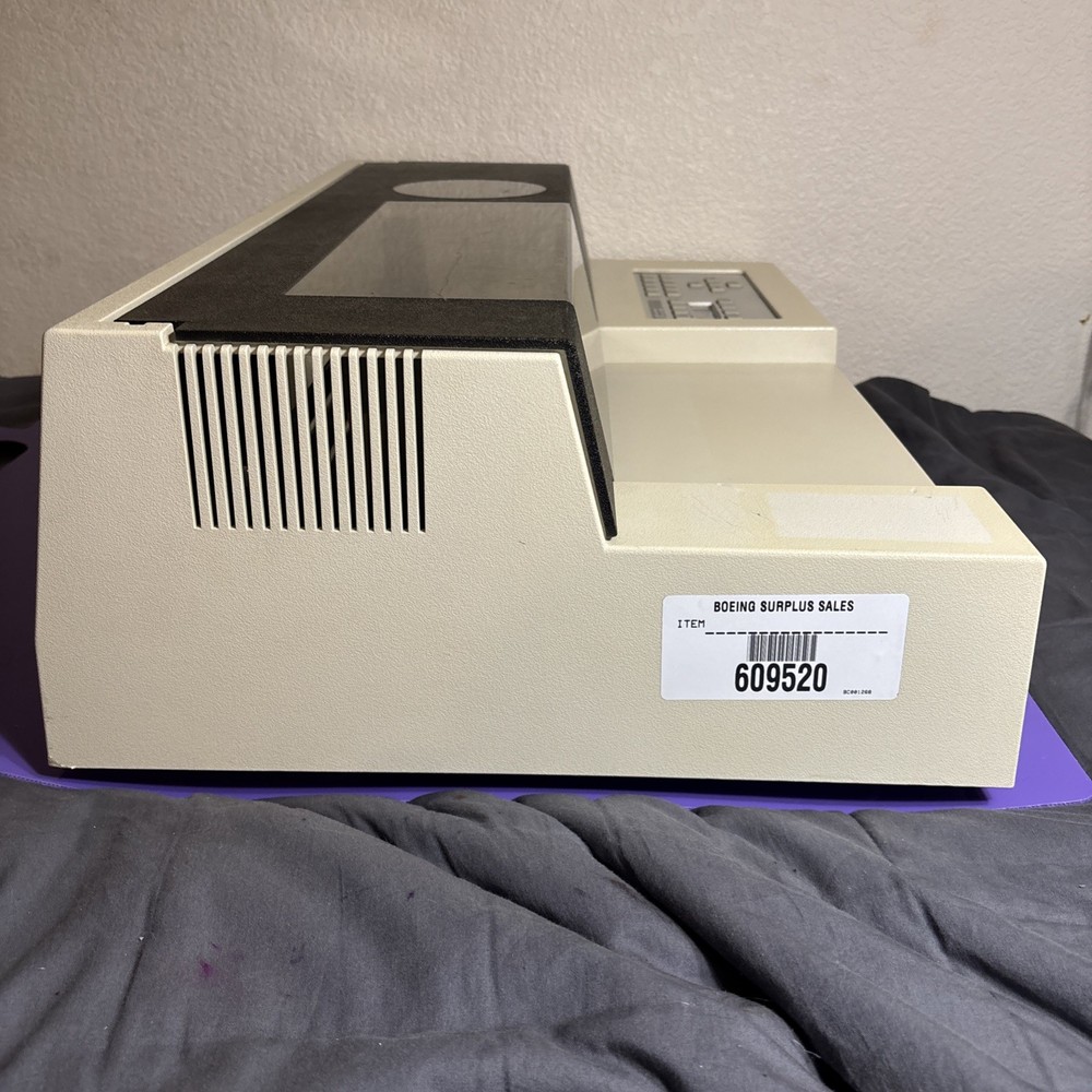 Hewlett-Packard vintage HP 7550 Plus Plotter with carousel and cord.