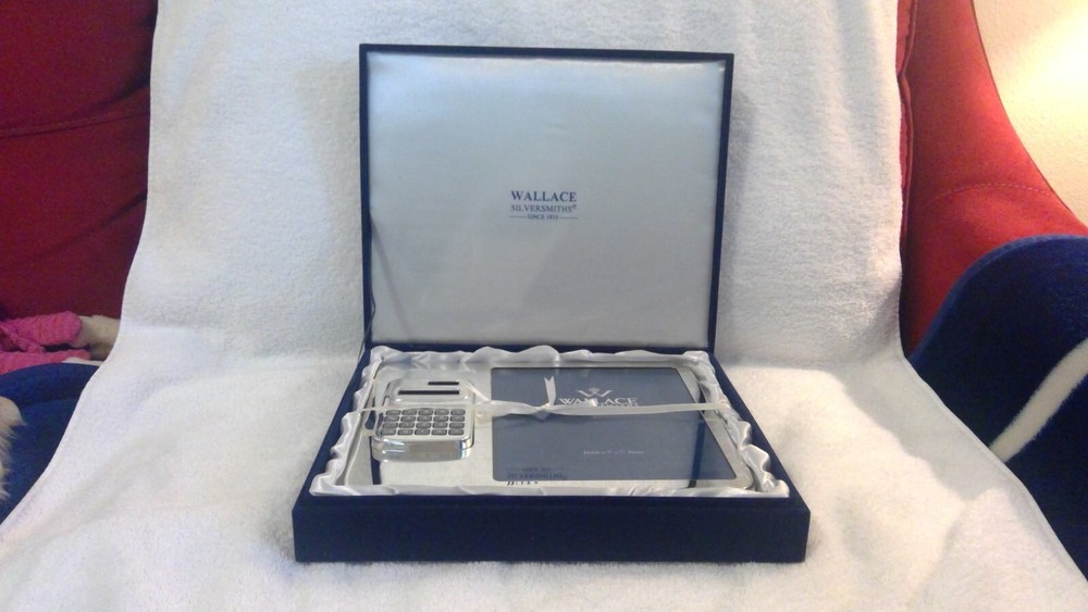 Wallace Silversmiths Silver Plated (Removeable Calculator) Frame Gift Set