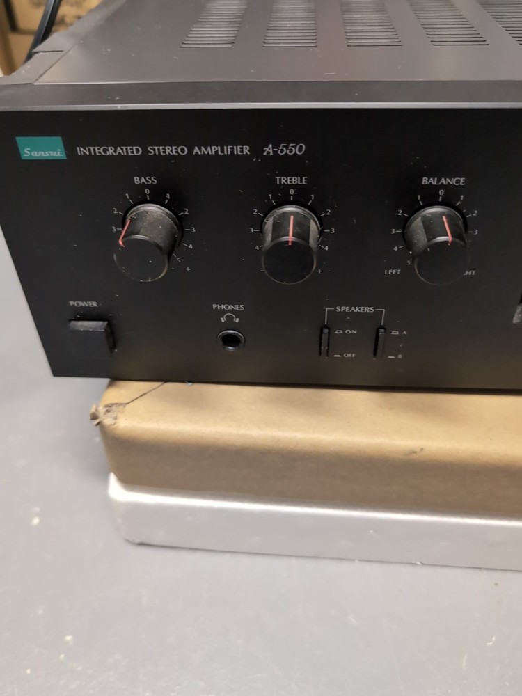 SANSUI Integrated Stereo Amplifier A-550