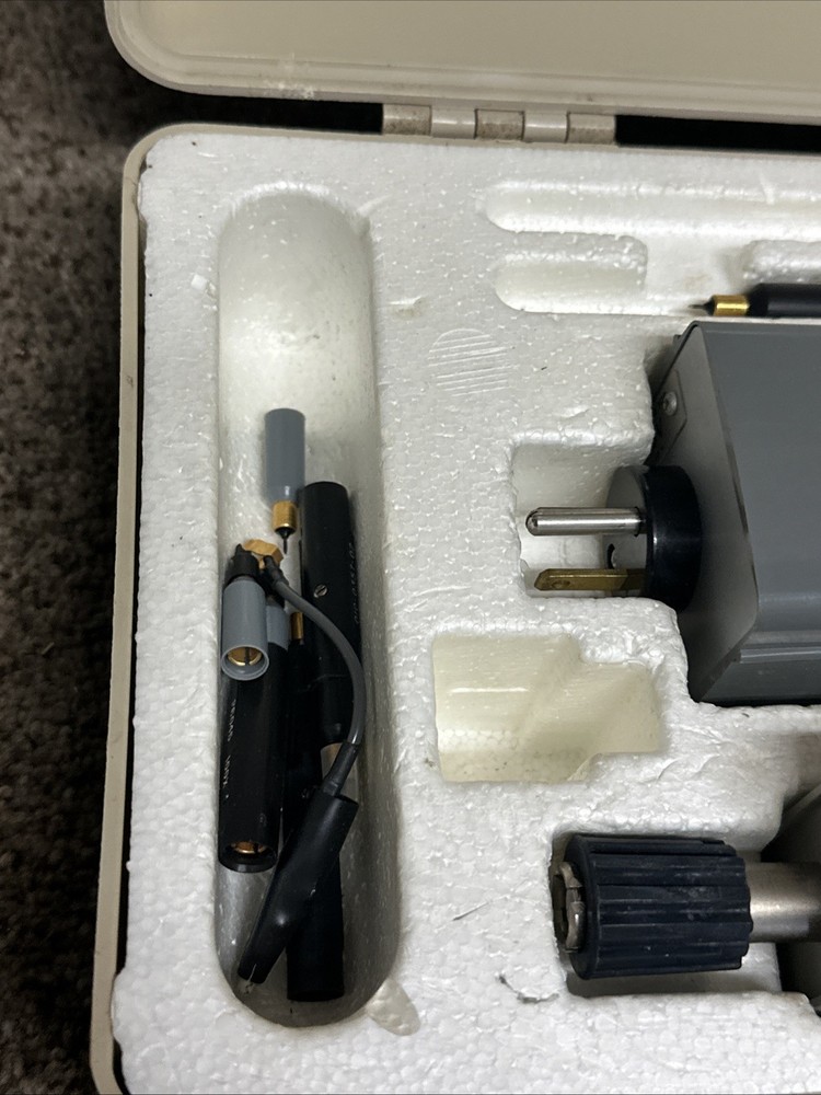 Tektronix P6045 FET Probe W/Case