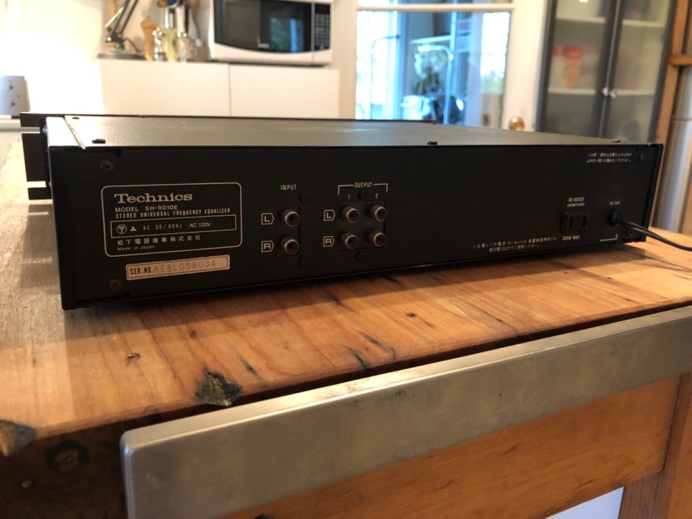 (PARTING OUT) TECHNICS 10E SH-9010 E ROUND KNOB FOR FREQUENCY EQUALIZER