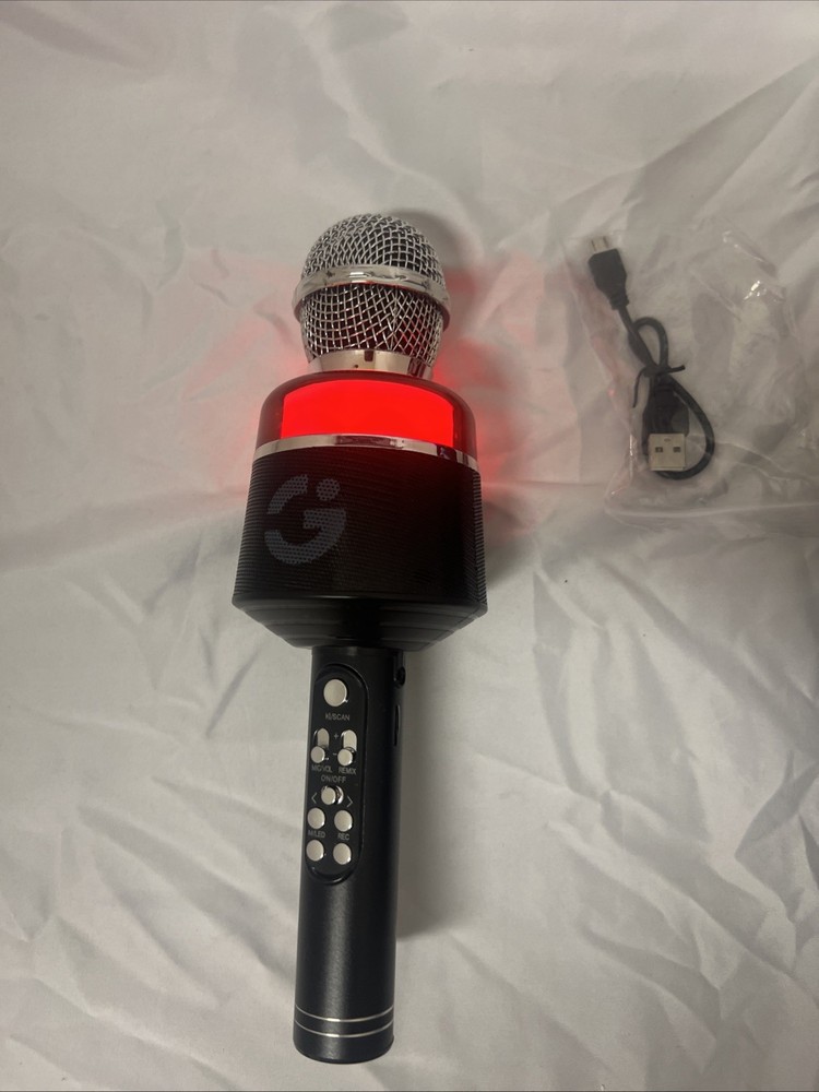 Smartgear Pro Wireless Karaoke Mic Bluetooth LED Light Ring USED In Open Box -