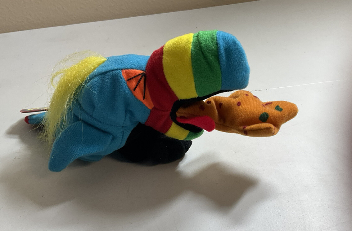NWT VINTAGE Meanies Plush Stuffed Animal Series 1 1997 - "HURLEY" THE TOUCAN