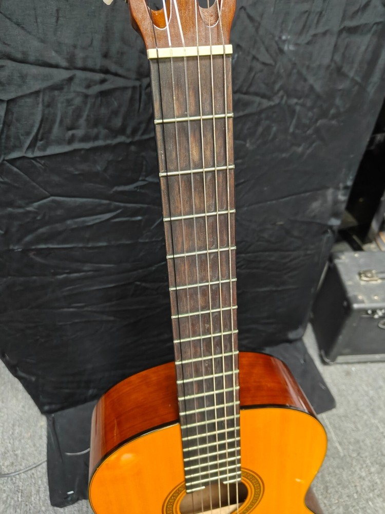 Yamaha CG101A Classical Guitar (Left-Handed)
