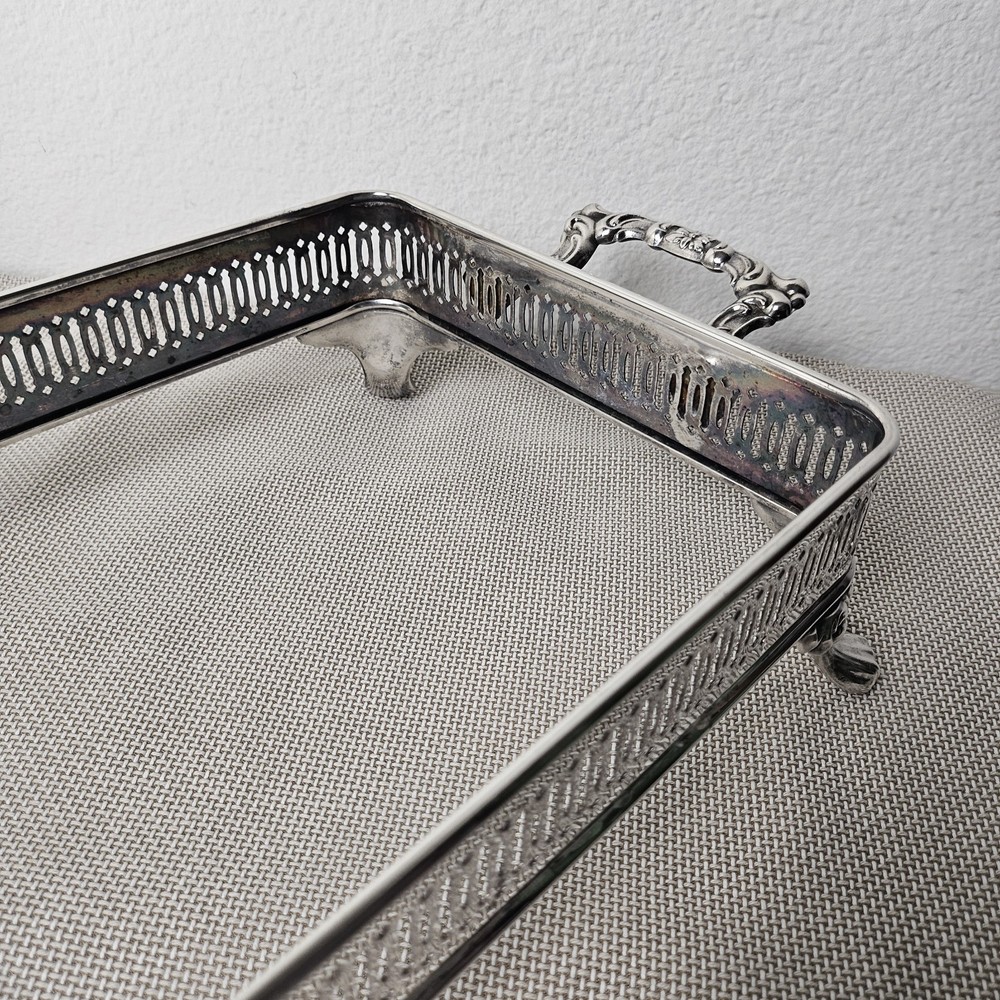 Vintage Oneida Silver Plated Pyrex Casserole Dish Holder Footed Serving Stand