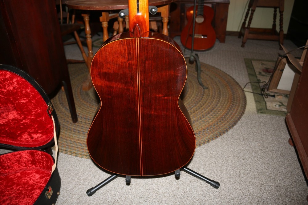 Vintage Ramirez 1A classical guitar 1973