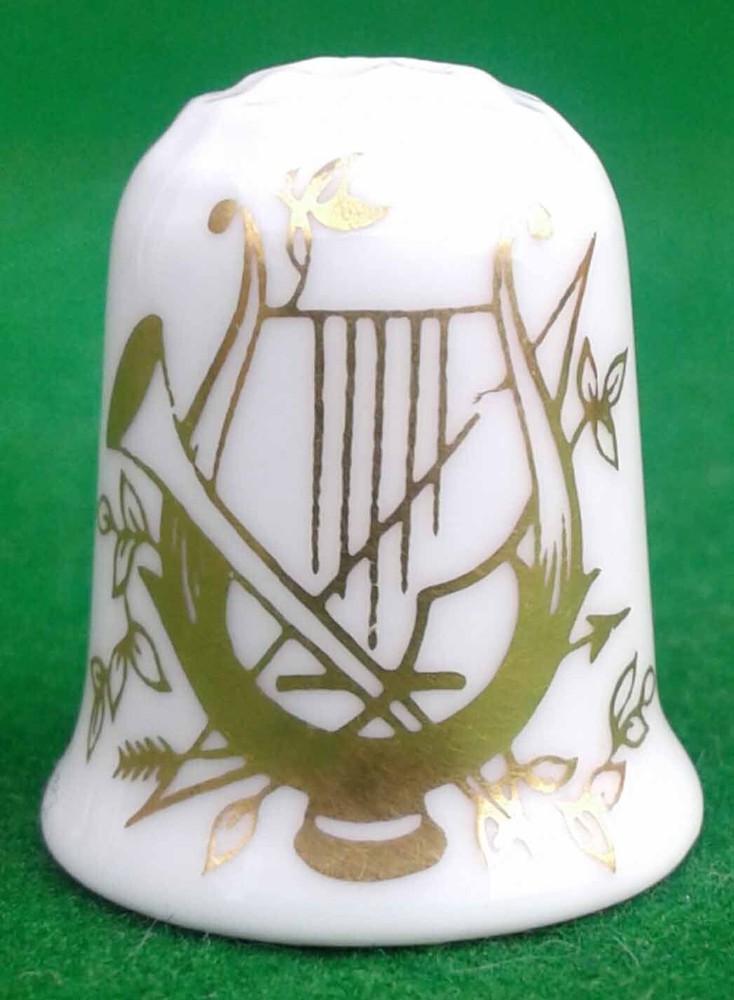 COALPORT GOLD HARP THIMBLE.