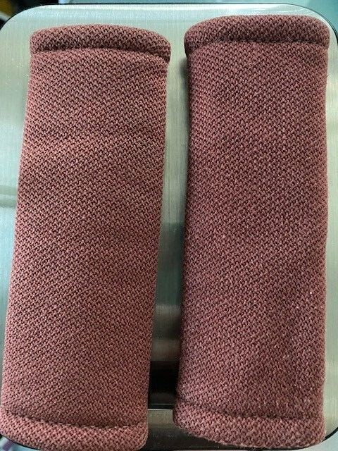 Combi Coccoro strap covers cherry