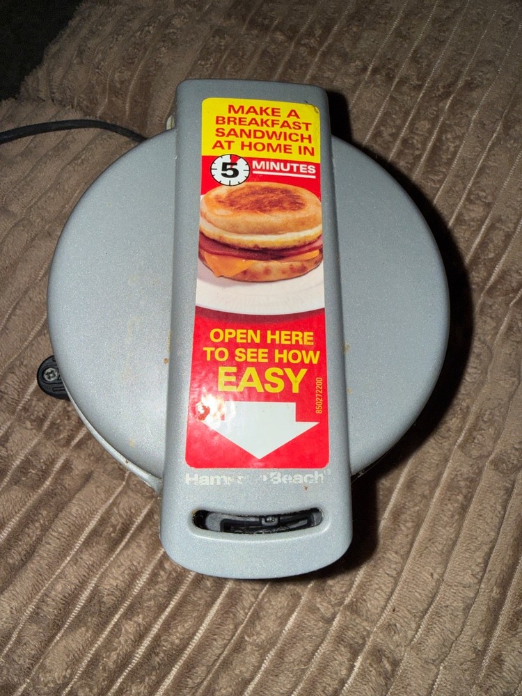 Hamilton Beach 25475 Breakfast Sandwich Maker - Silver Used Great Condition