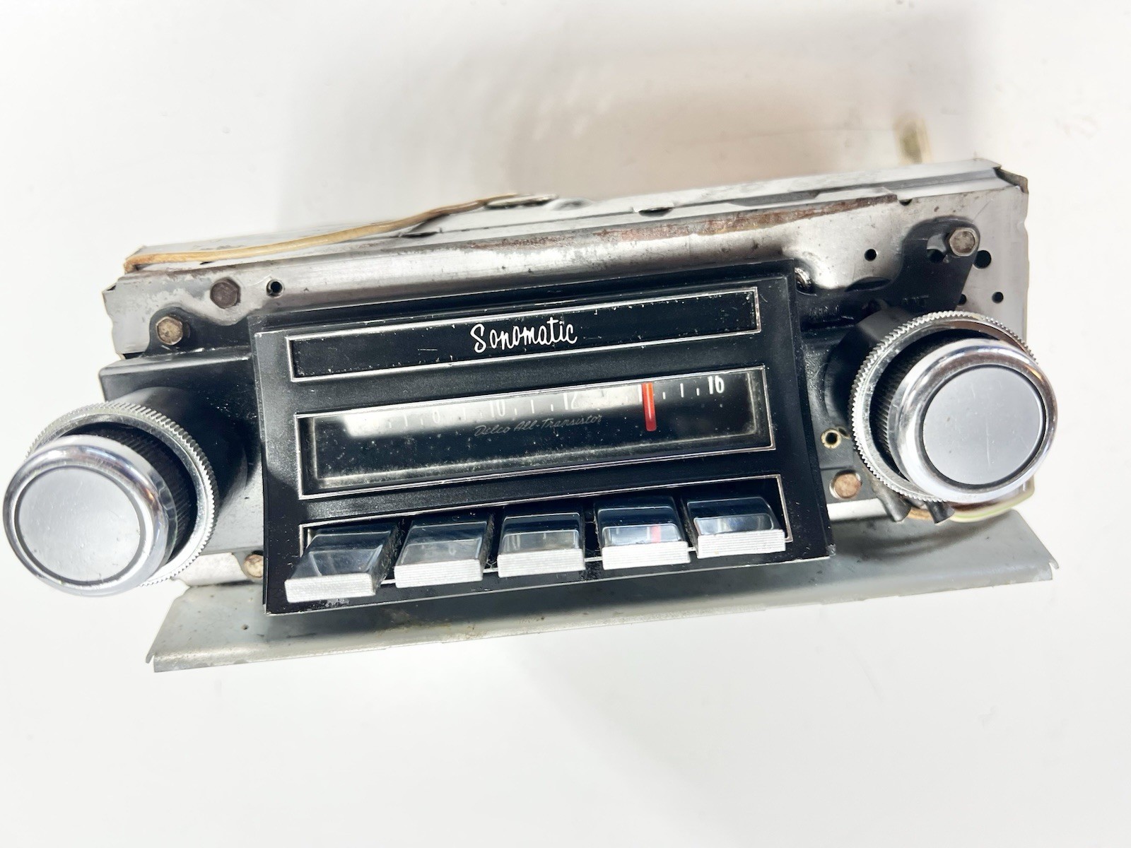 1965 1966 Buick Sonomatic AM Radio OEM original push button # 981061 GM Delco