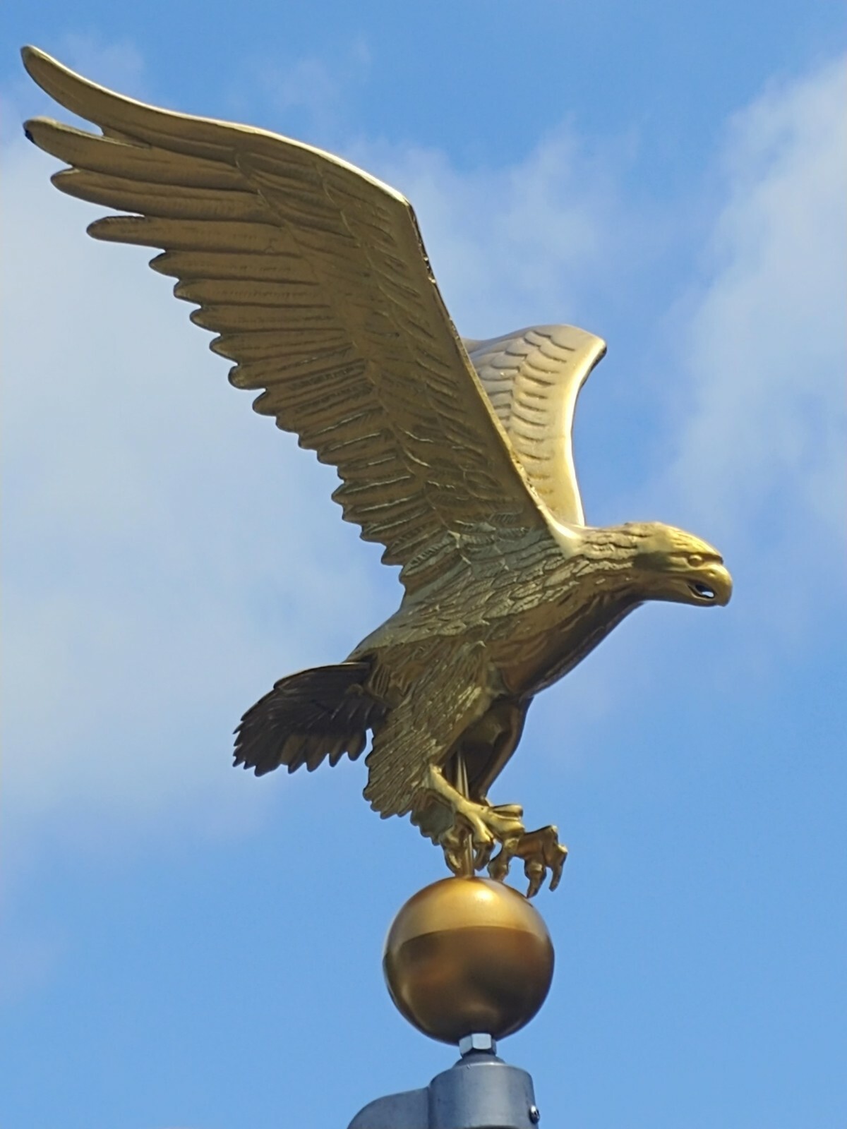 Flagpole Eagle Topper Decorative Gold Finial Globe Outdoor XX-Large 32 inch