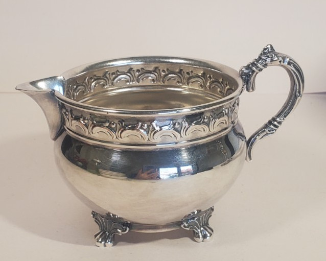 Wallace Silverplate Cream Pitcher Avalon Pattern 2834