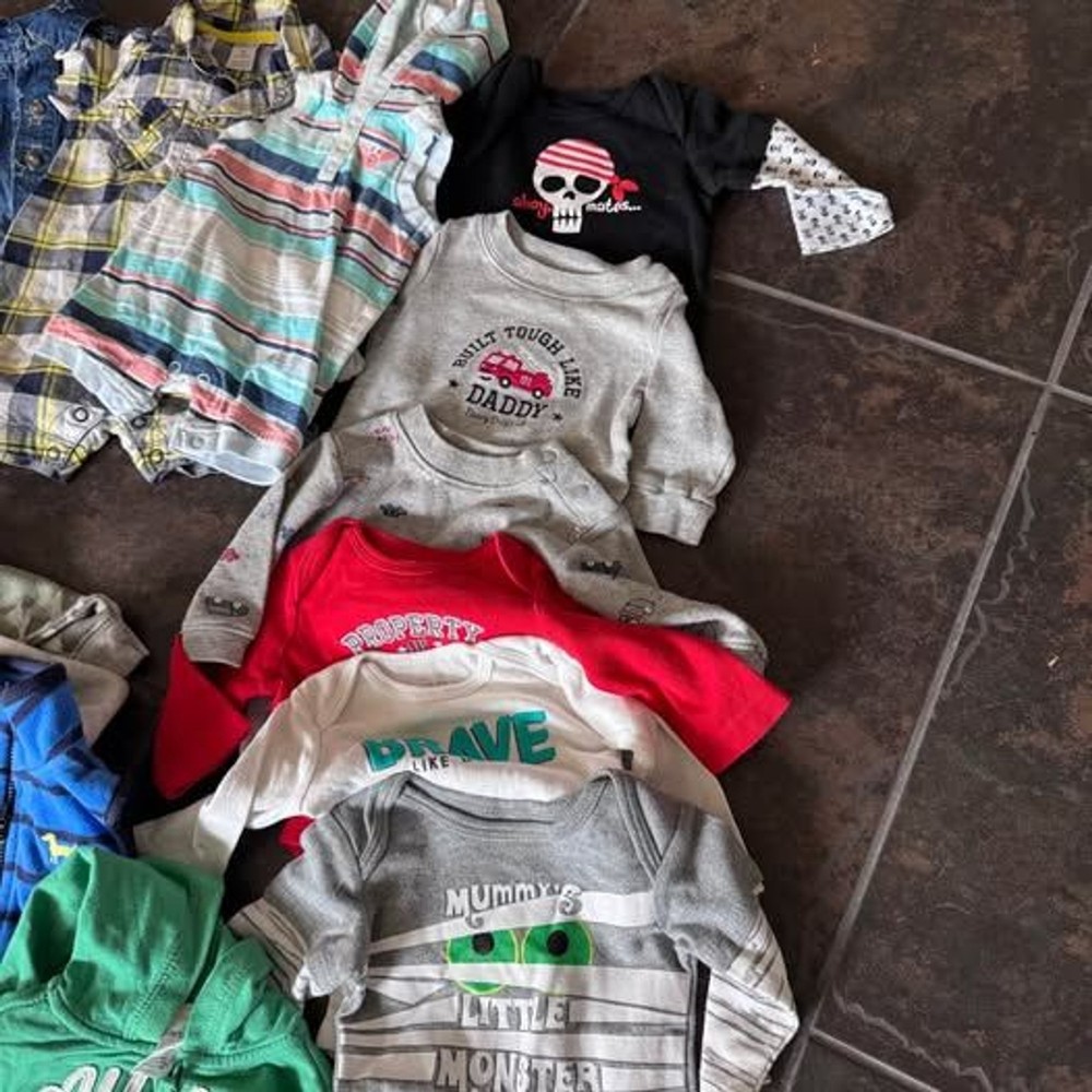 Newborn / 0-3 months boy 55+ piece bundle